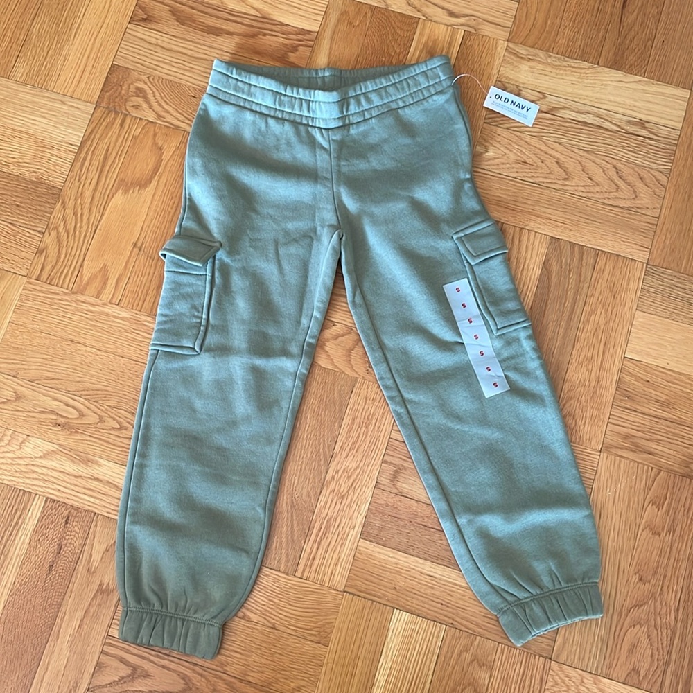 Old Navy Joggers Size Small 6-7 Unisex NWT
